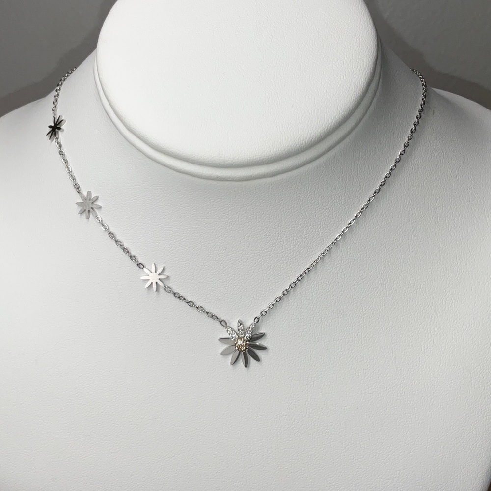 Daisy Chain Necklace - white gold plated stainless steel